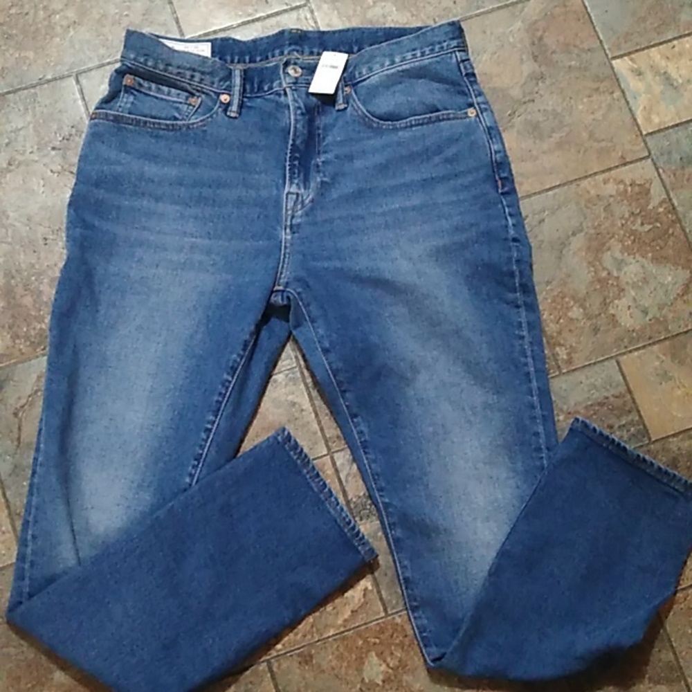 🆕 NWT Gap Athletic Slim Gapflex Size 30x30